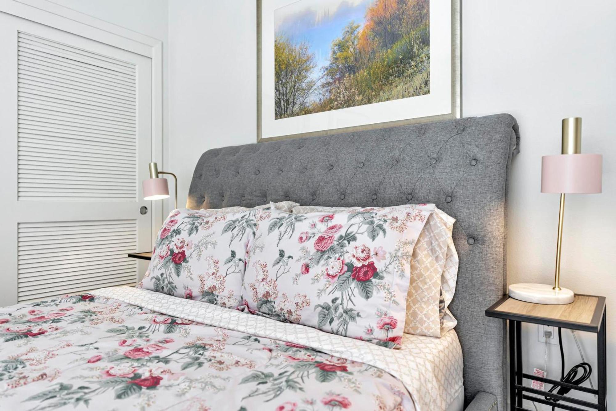 7 Large Down Town Santa Monica Apartment Лос-Анджелес Экстерьер фото